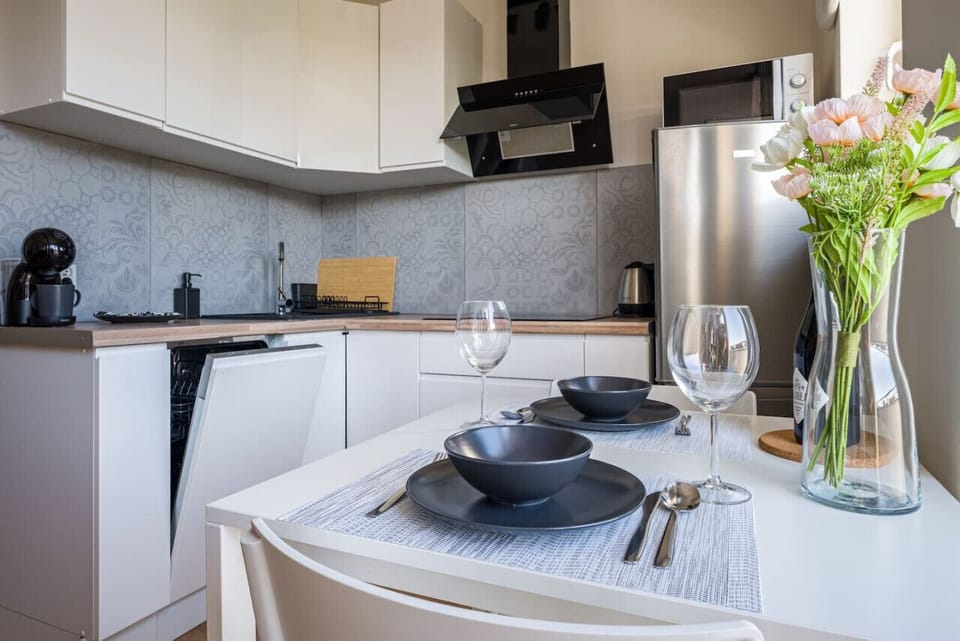 Fully Equipped Kitchen | Book Now with RENTUJEMY