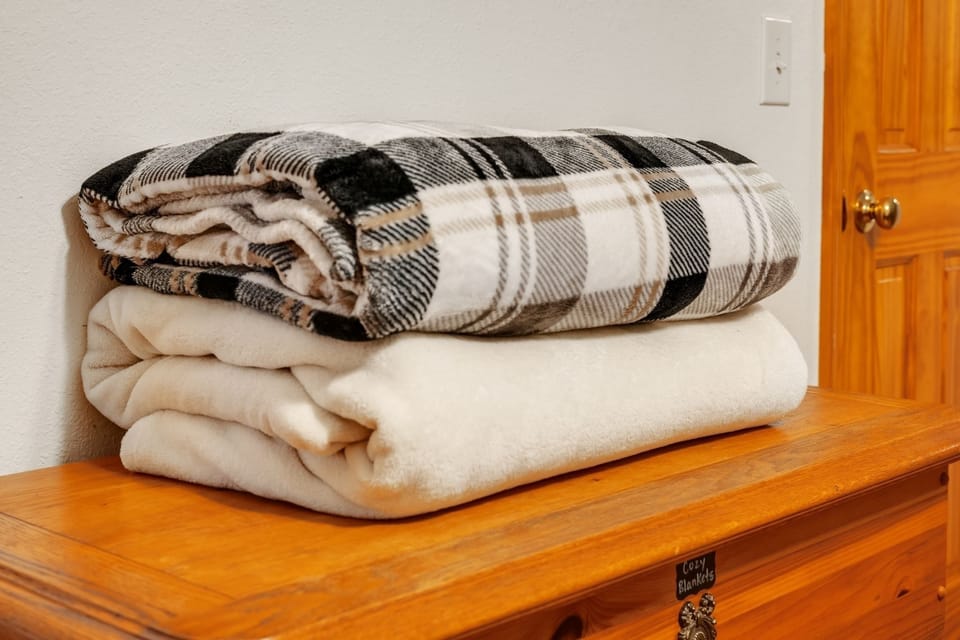 Blanket, Towel, Hardwood, Indoors, Stained Wood