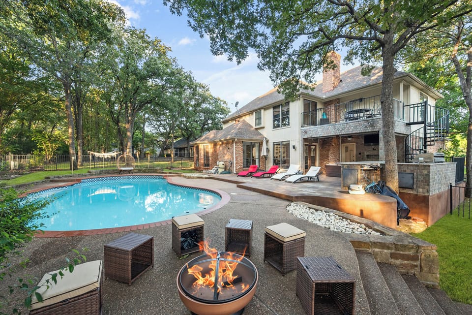 Fire Pit & Pool