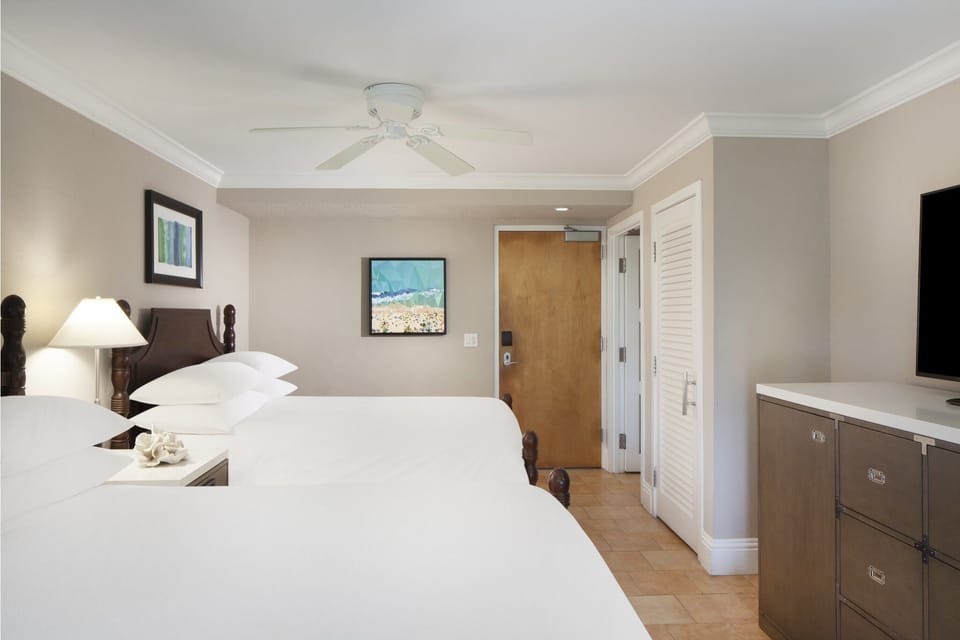 Unit with 2 Queen size beds