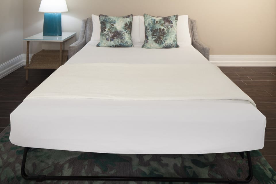 Unit with King size bed