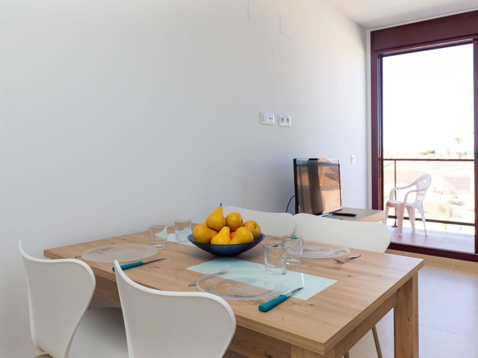 Table, Property, Furniture, Wood, Window, Interior Design, Flooring, Chair, Floor, Wall