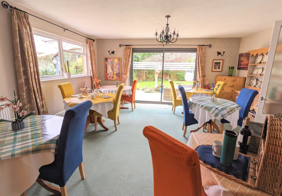 Breakfast/Family Room