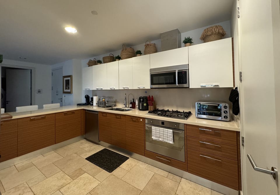Cocina muy bien equipada