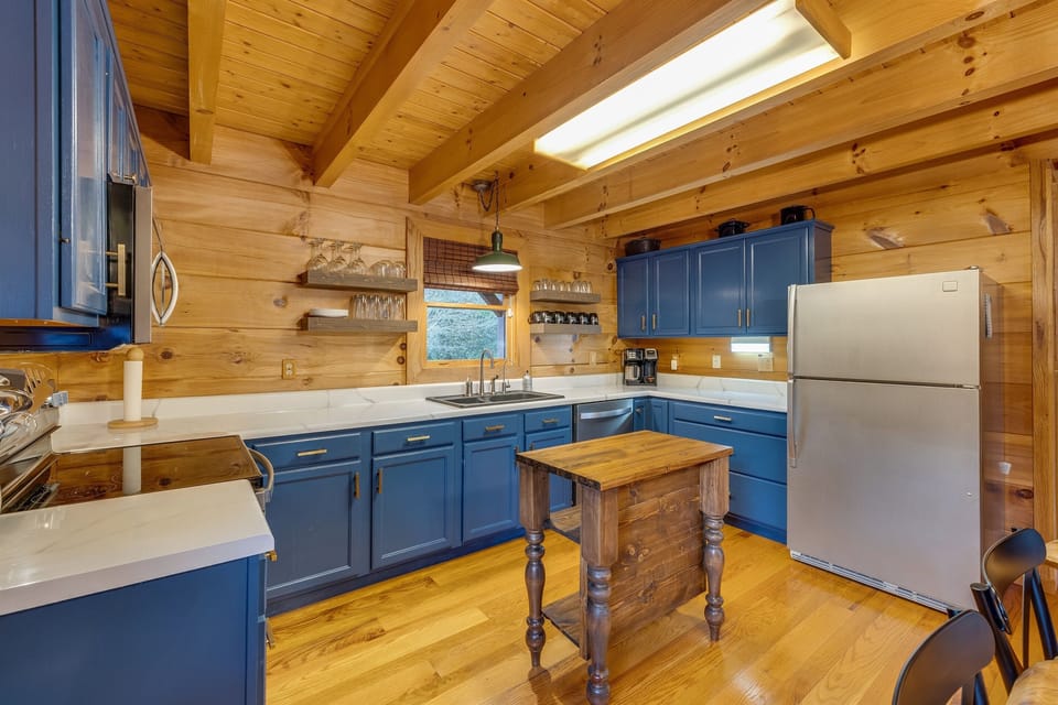 Well equipped kitchen