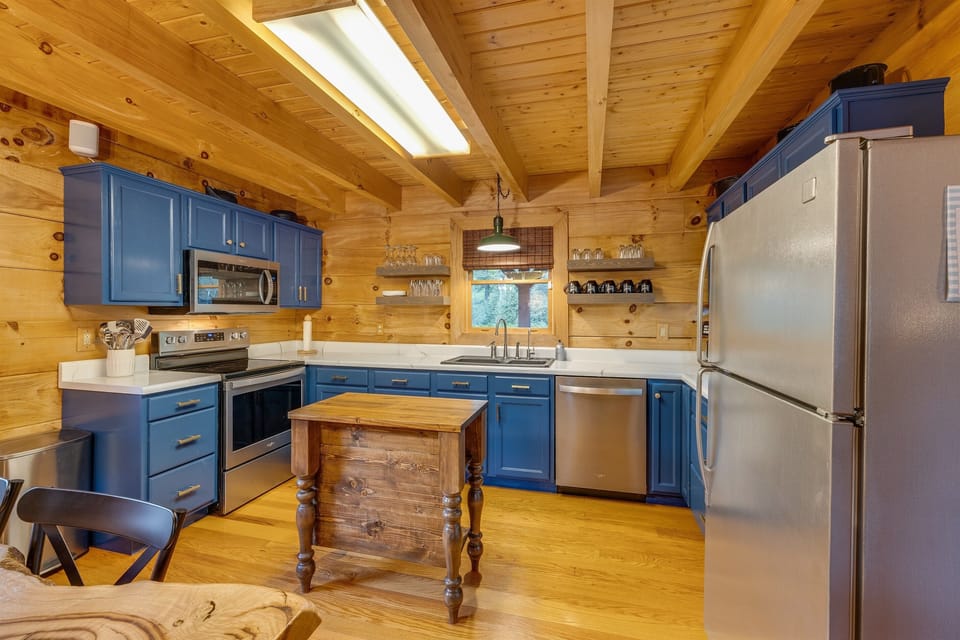 Well equipped kitchen