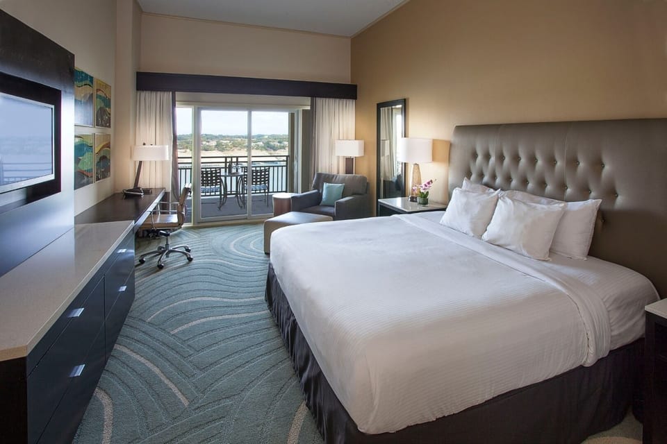 King size bed