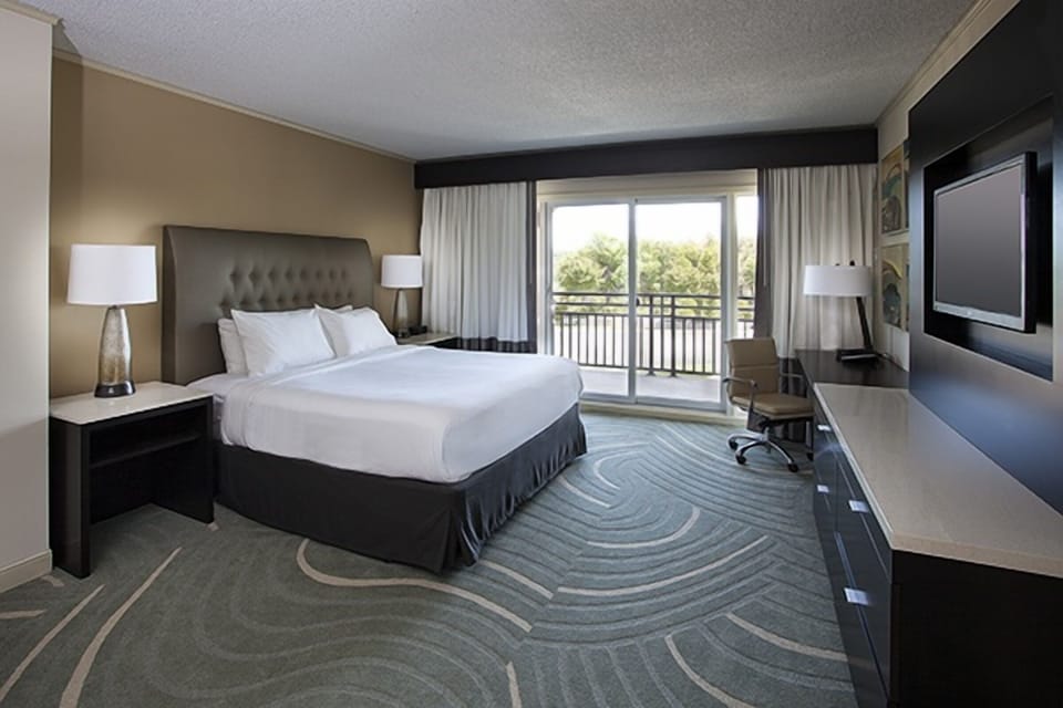 King size bed
