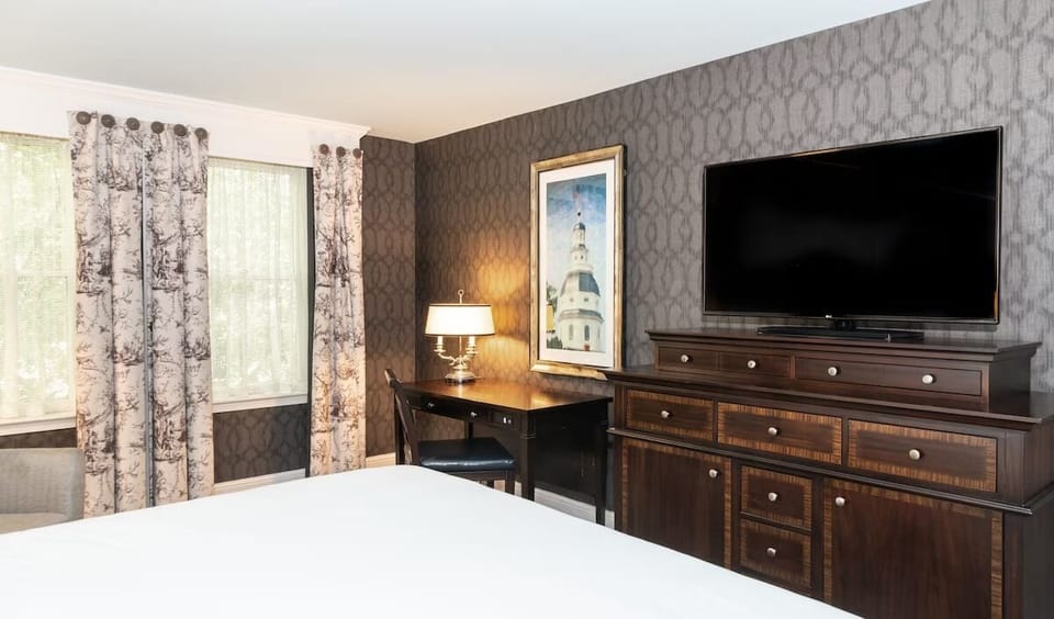 Bedroom. Interior and views may vary based on location and availability