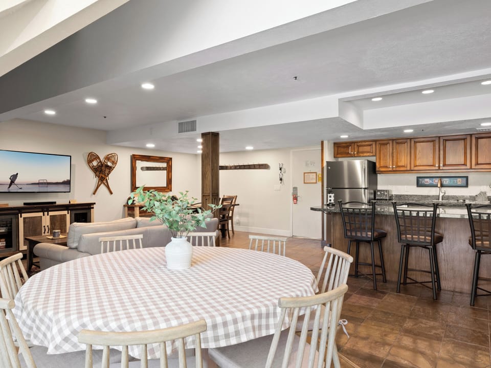 Dining Area / Kitchen