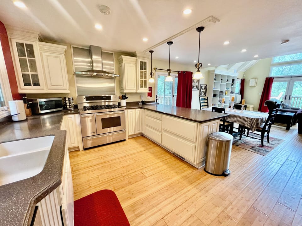 Huge kitchen