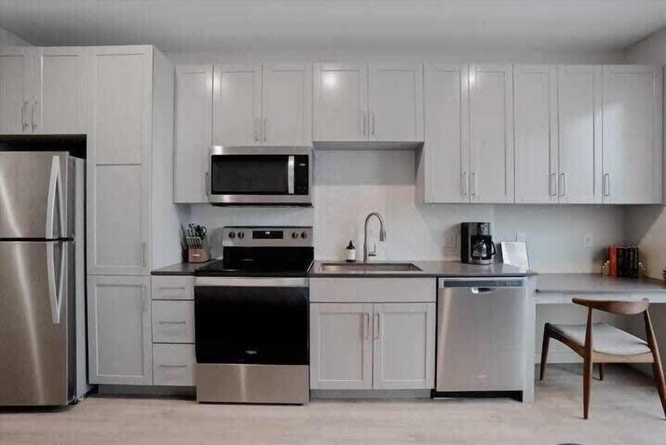 Fully equipped kitchen