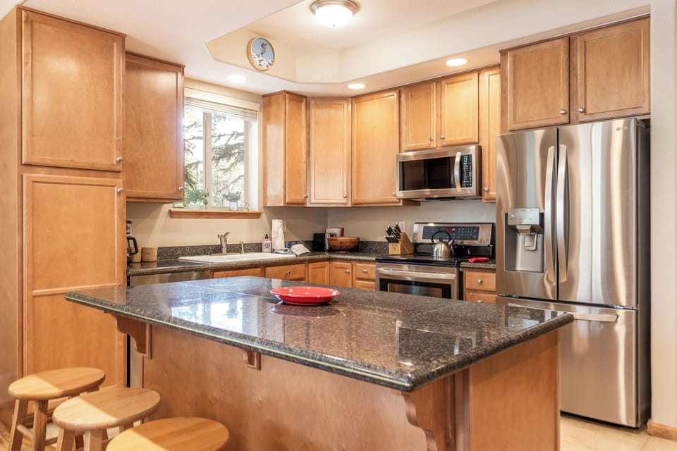 Full Kitchen