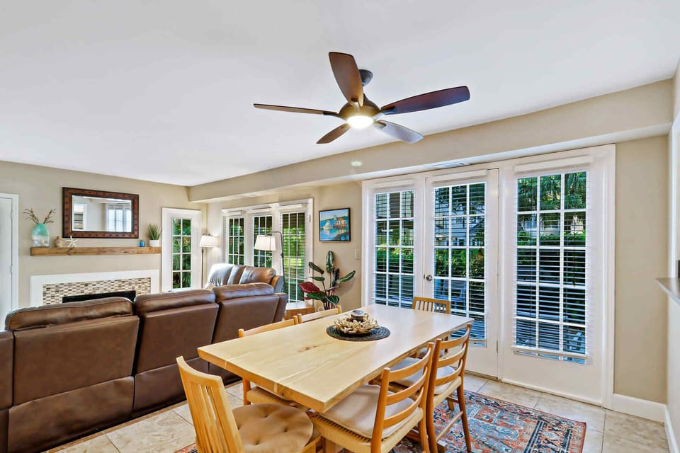 Dining Area with Access to Private Courtyard