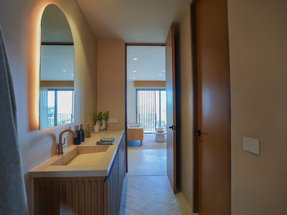 Aflora - B404 - 1 Bedroom Penthouse