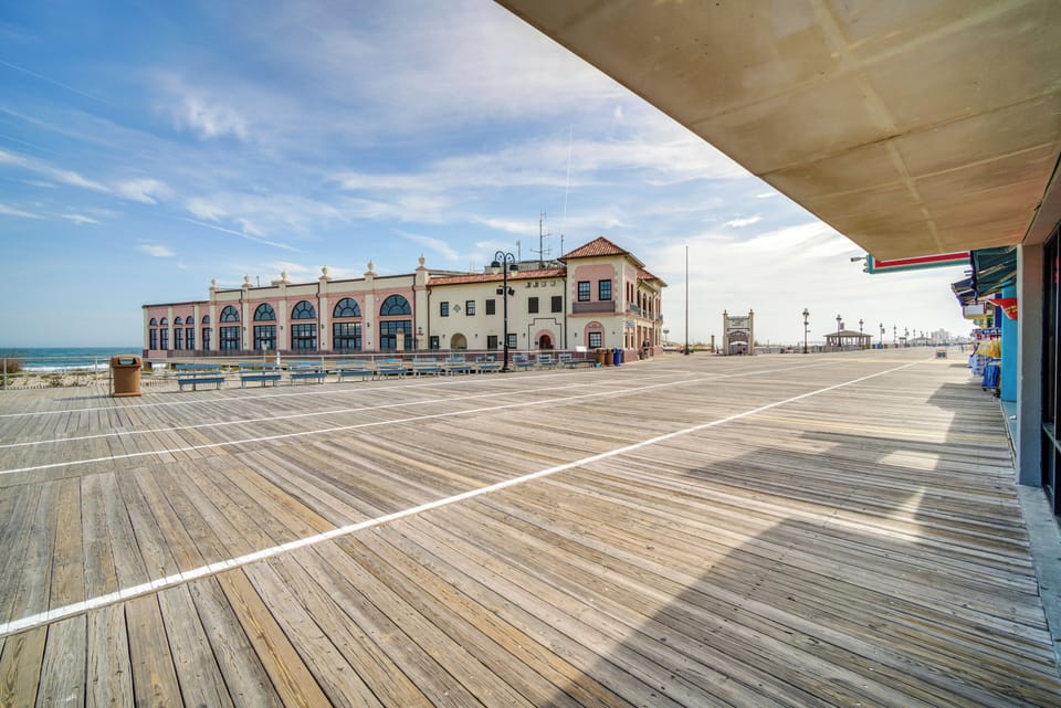 Walk to Boardwalk & Beach