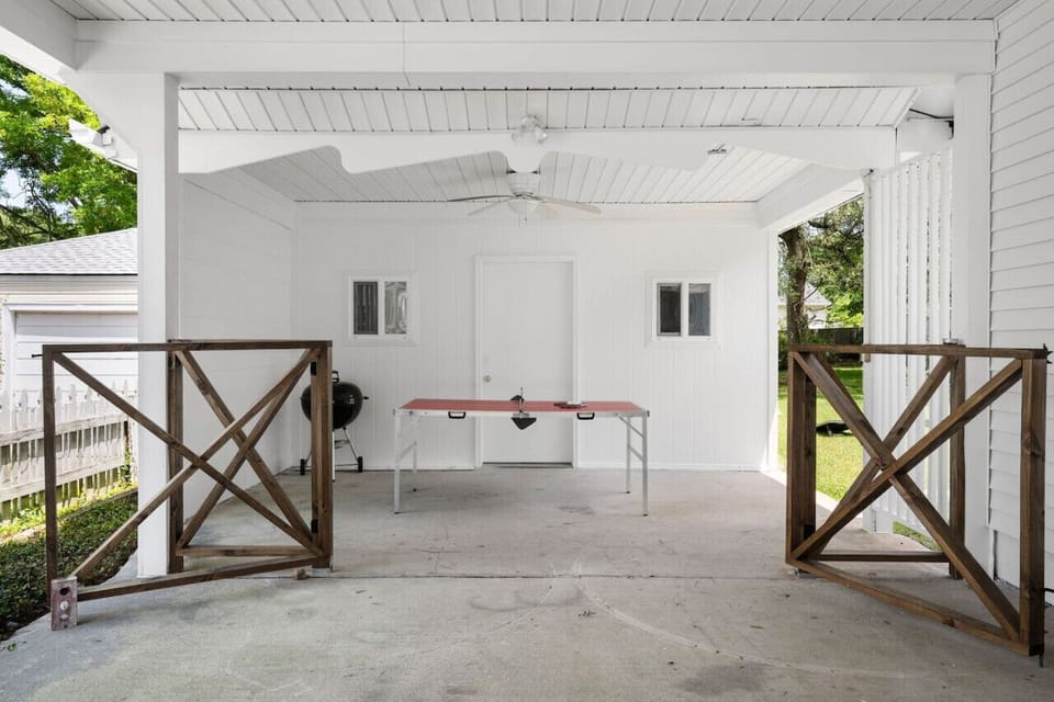 Carport Area & Grille