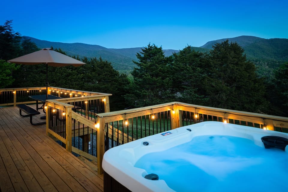 Enjoy the Blue Ridge mountain view from the hot tub and the deck! Or turn off all the lights for stargazing!