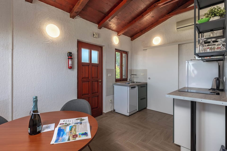 Kitchen and dining area