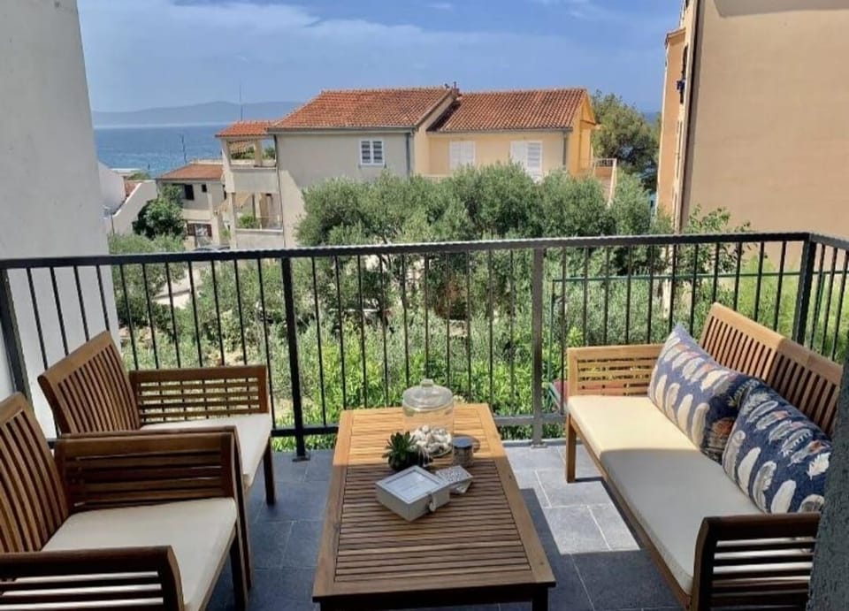 Balcony 1