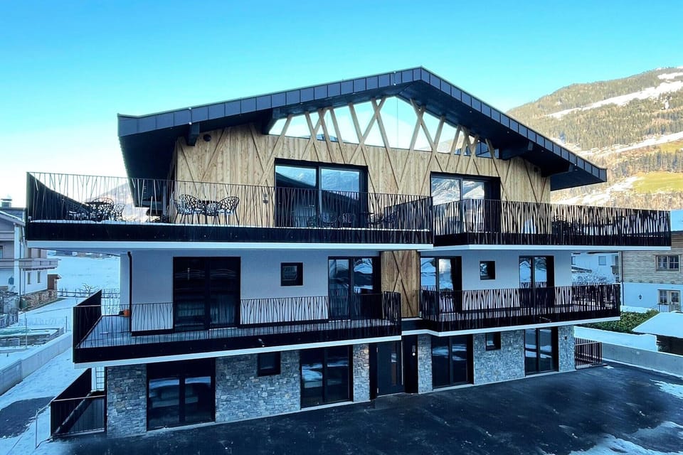 Holiday Home Exterior [winter]