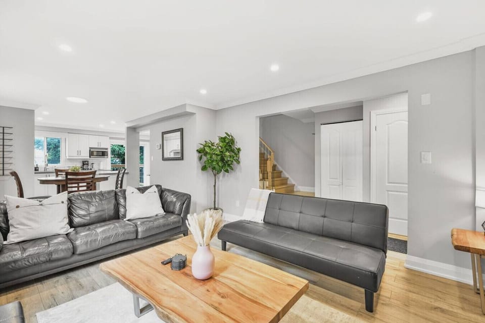 Come on in and make yourself at home. Our open-concept living area is designed for both relaxation and connection, with plenty of seating for everyone. Whether you`re settling in for a movie or planning your next adventure, this is the perfect space to un