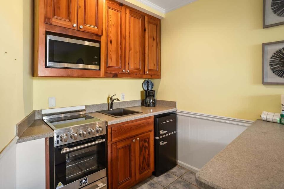 Kitchenette