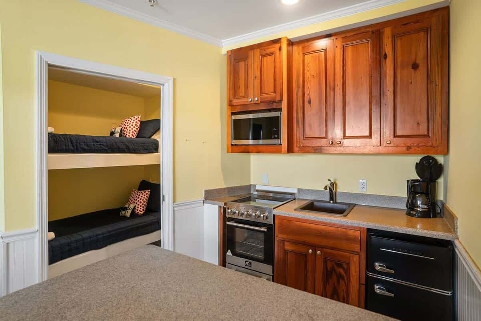 Kitchenette