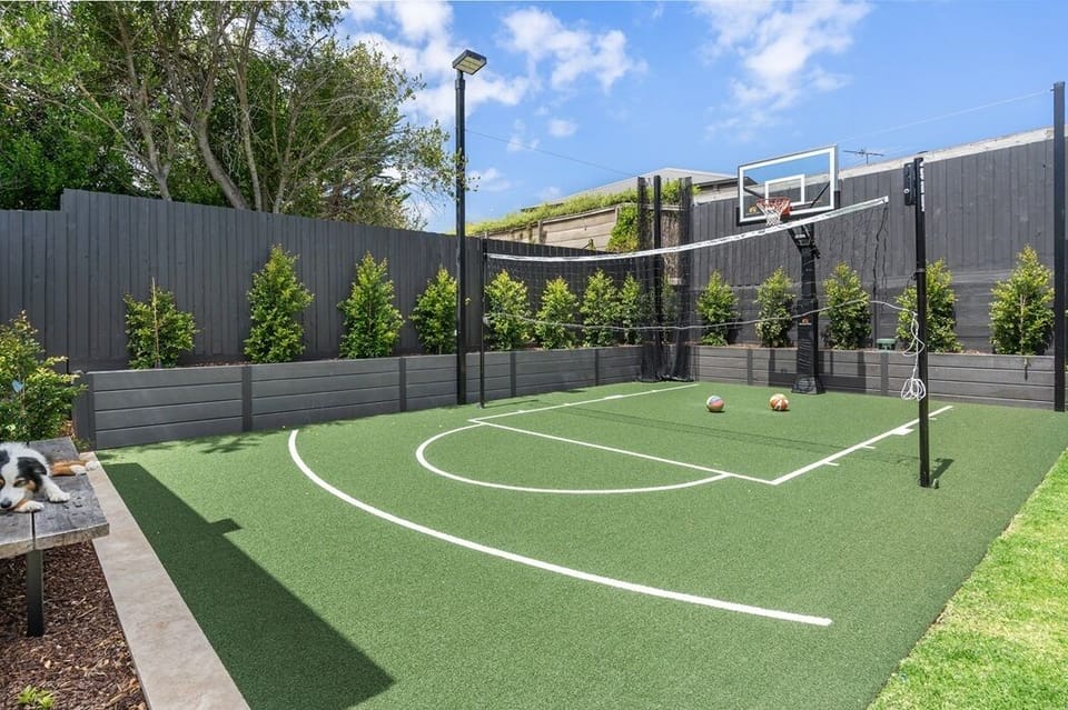 Sport court