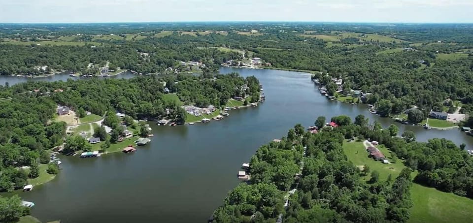 Near Williamstown Lake