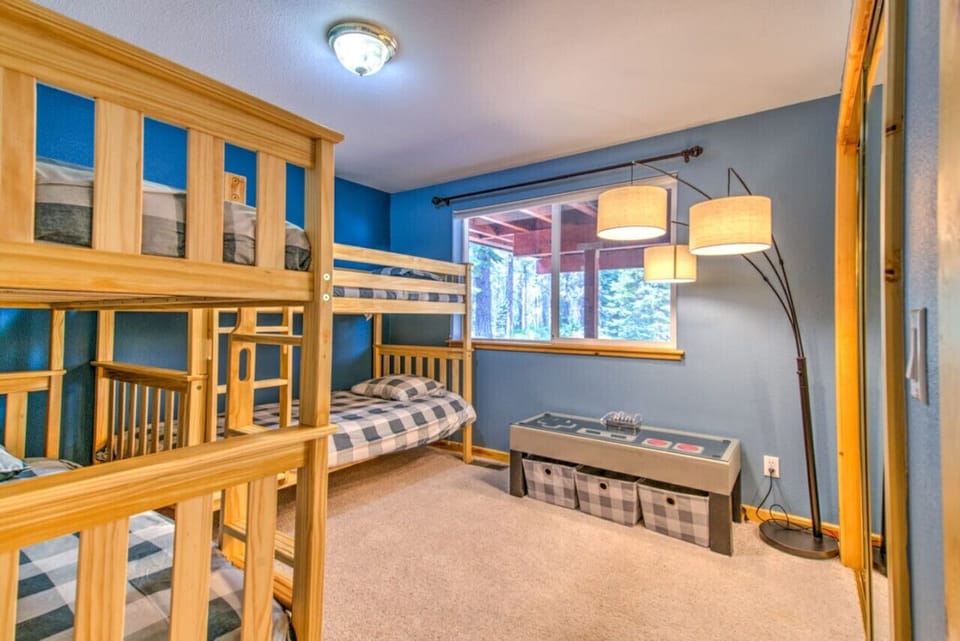 Bedroom #3 - 2 twin bunk beds