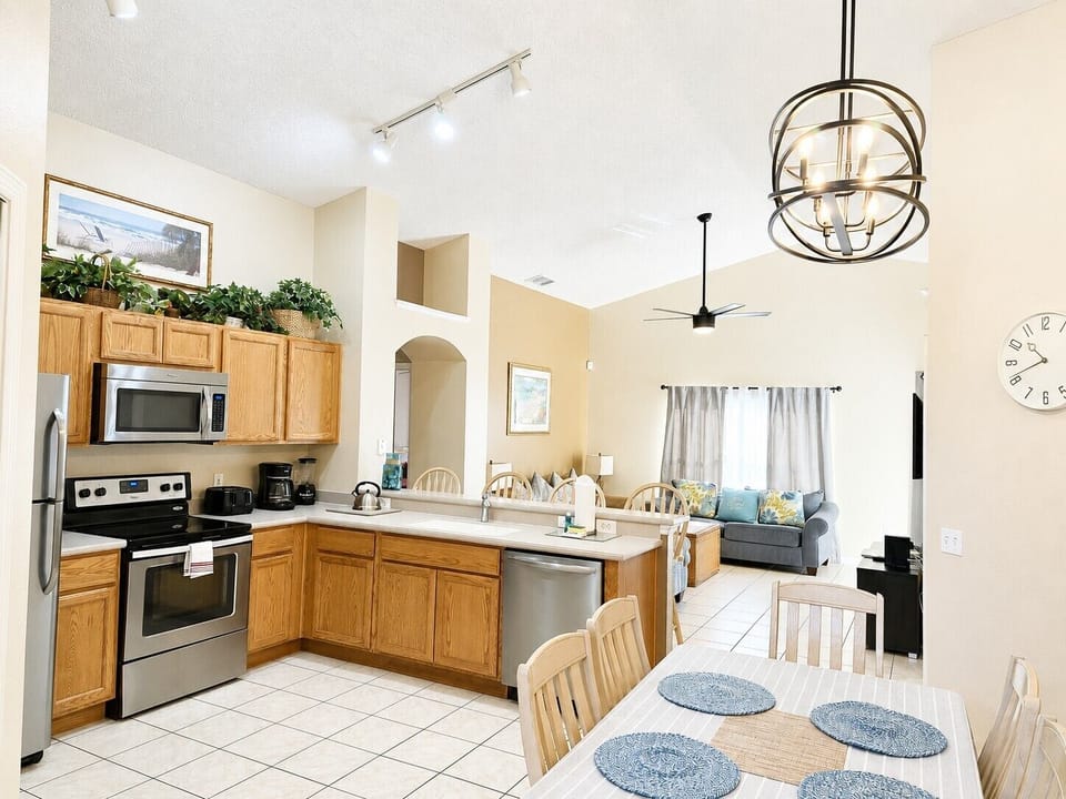 Open, fully equipped Kitchen and Dining Area 
