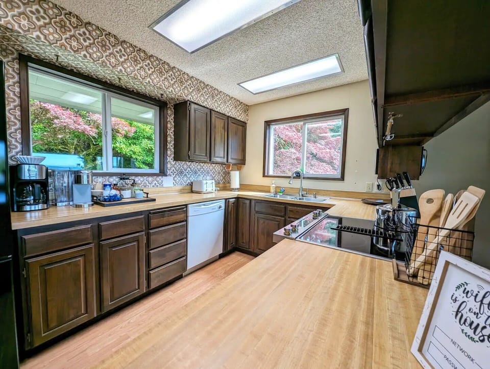 Fully stocked kitchen