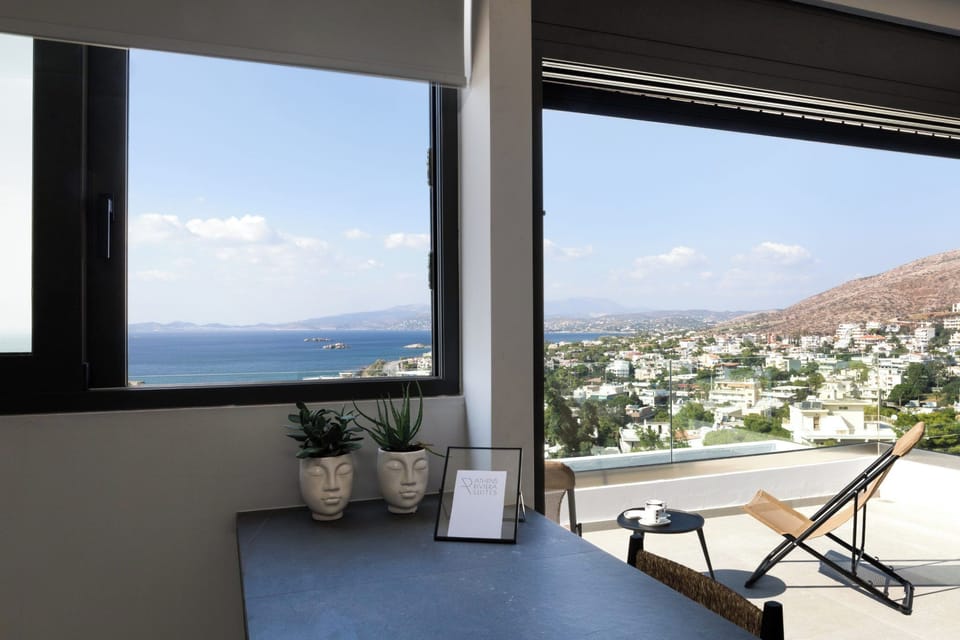 Dining Bar View