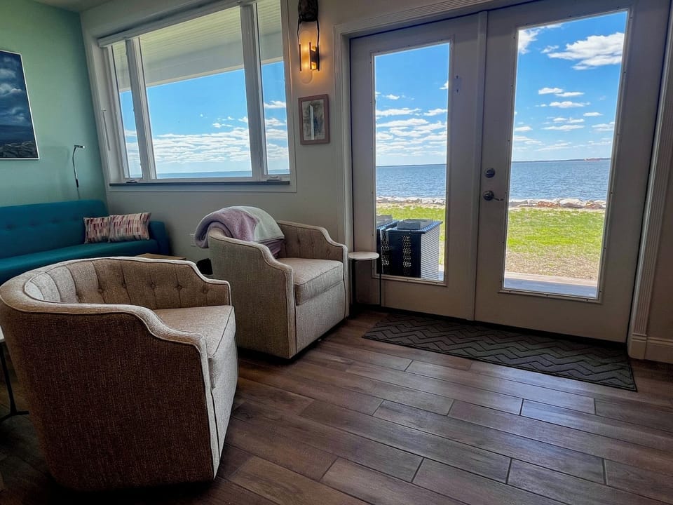 Swivel Chairs to Enjoy Living Area and Outdoor Views