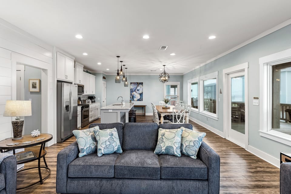 open concept living/dining/kitchen