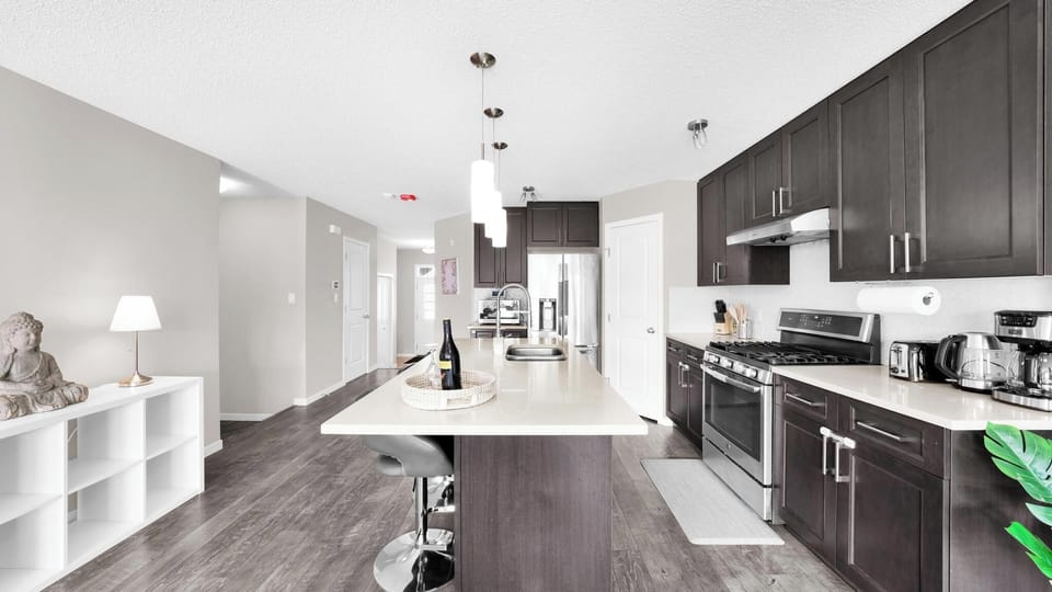 Kitchen and Entryway