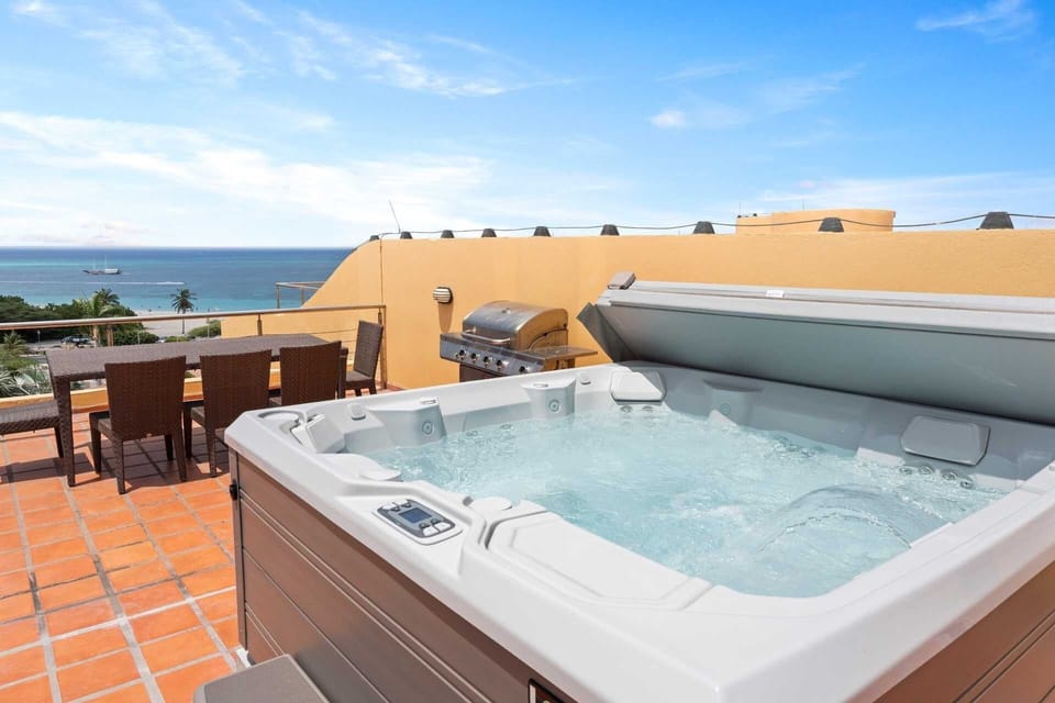 BRAND NEW Hot Springs luxury hot tub installed in September, 2025
