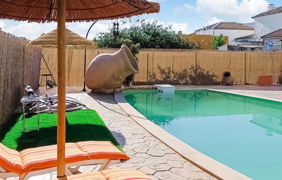 pool