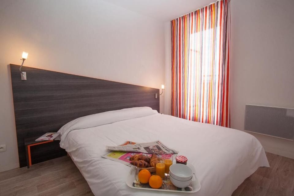 1 Double bed
