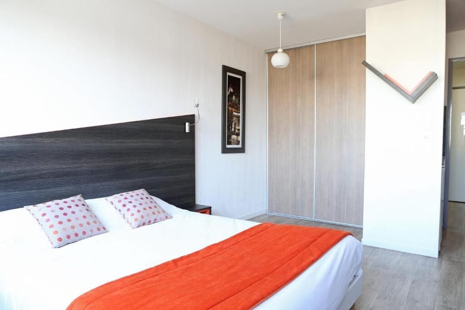 1 Double bed