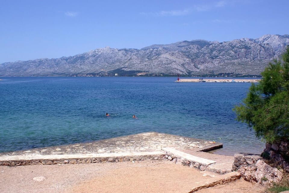 Nearby beaches