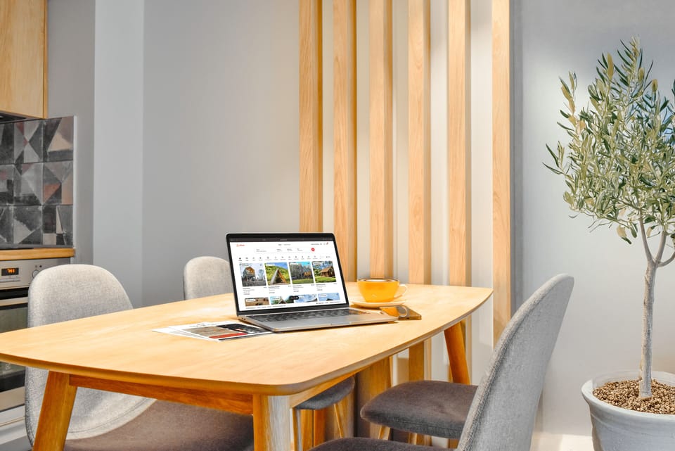 Work or Dine in Comfort! Need to work or just enjoy a meal? This versatile space offers a functional working desk and a charming dining table, complemented by a fully equipped kitchen nearby. Reserve Your Stay and combine business with leisure!