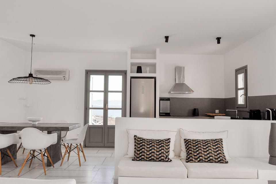 Kitchen and dining area