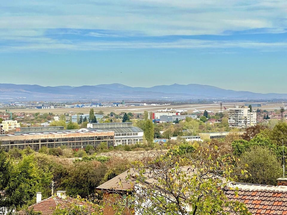 You’ll be treated to stunning views from the balcony, overlooking a beautiful landscape that will make your stay even more special.