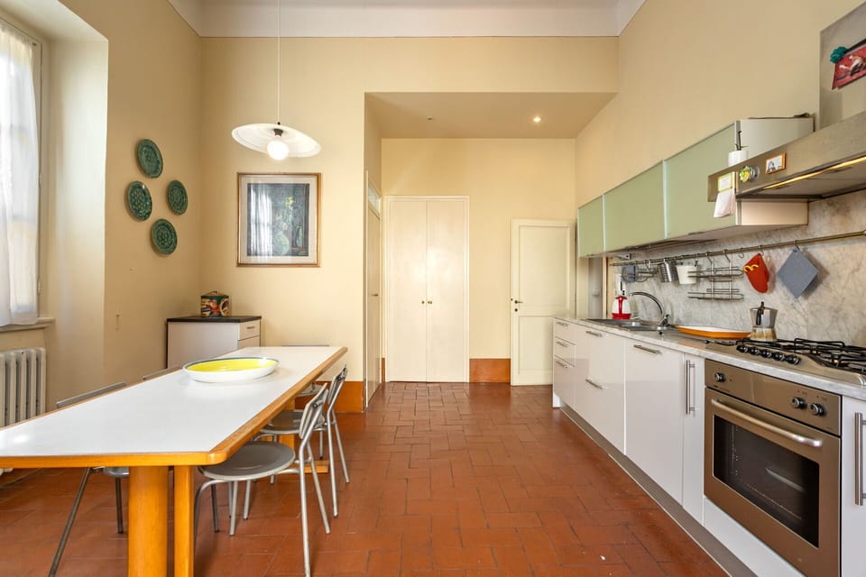 Dining Room, Kitchen