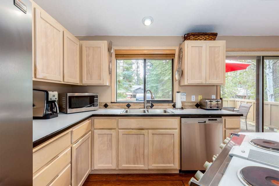 Kitchen - Main Level