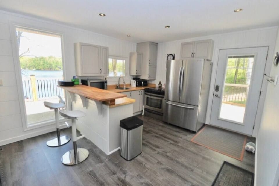 Kitchen - Upper Level