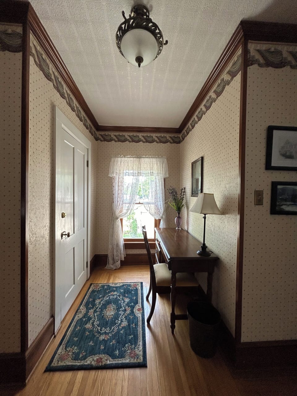Desk-nook at top of stairs