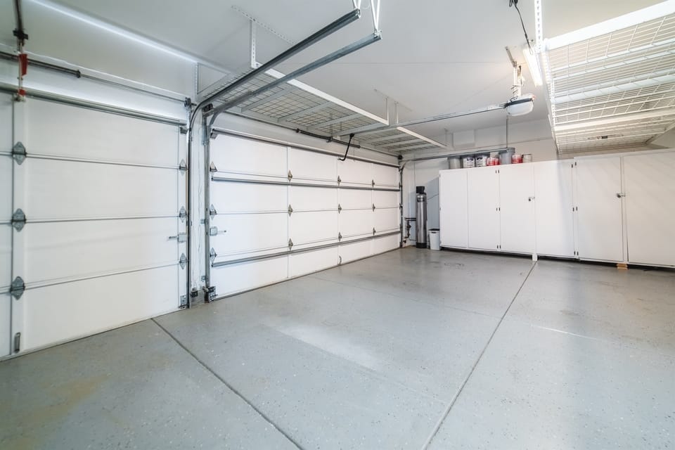 3 Car Garage